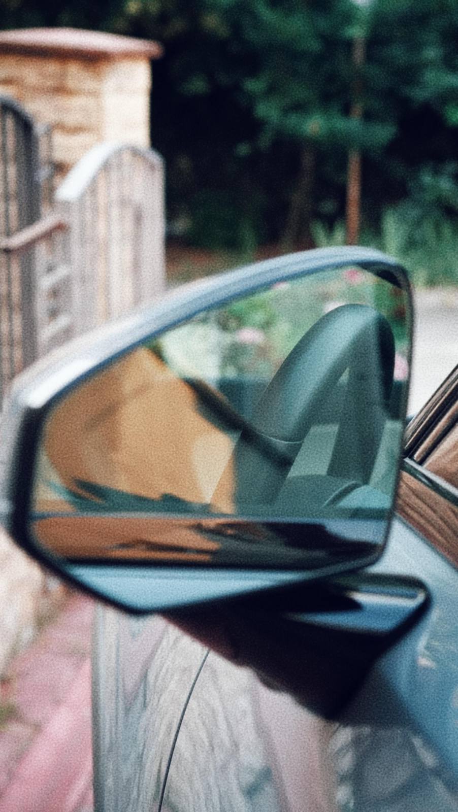 The frameless mirror of the Polestar 2