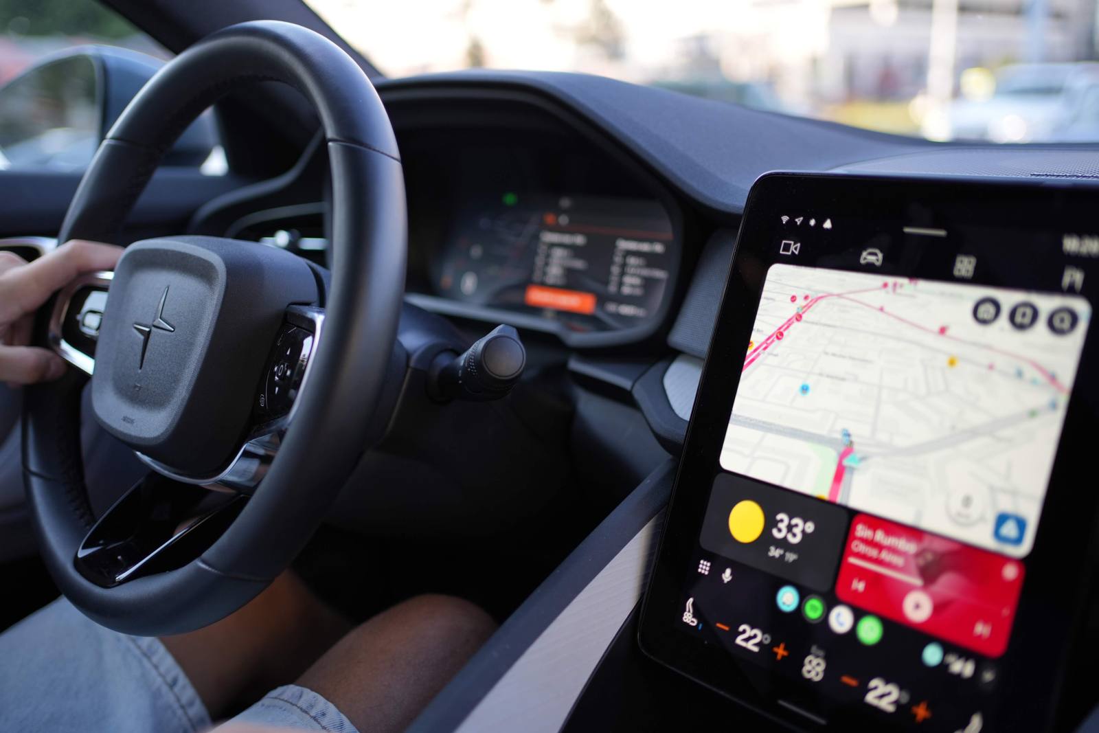 The wheel and the vertical screen, Waze running